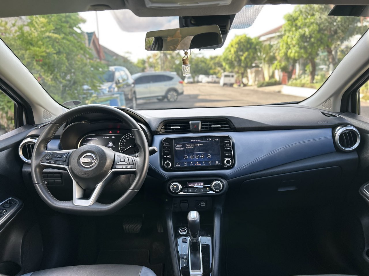 Nissan Almera VL