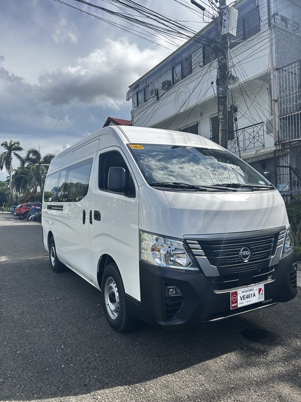 Nissan Urvan Highroof