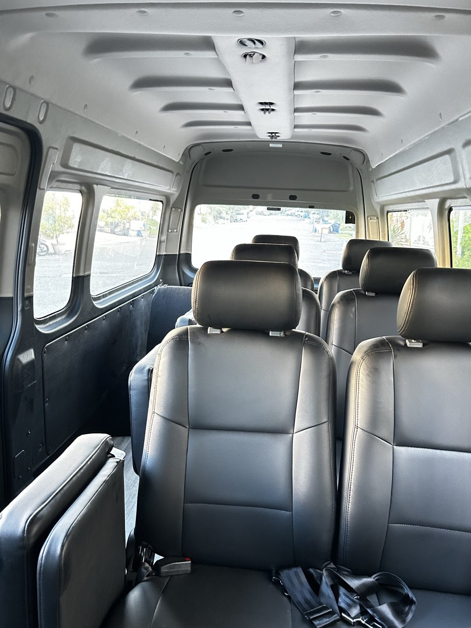 Nissan Urvan Highroof