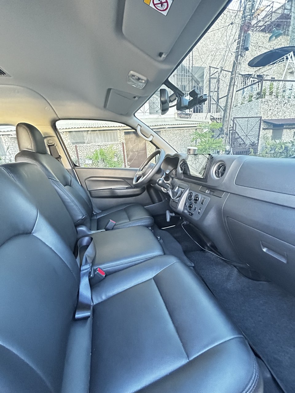 Nissan Urvan Highroof