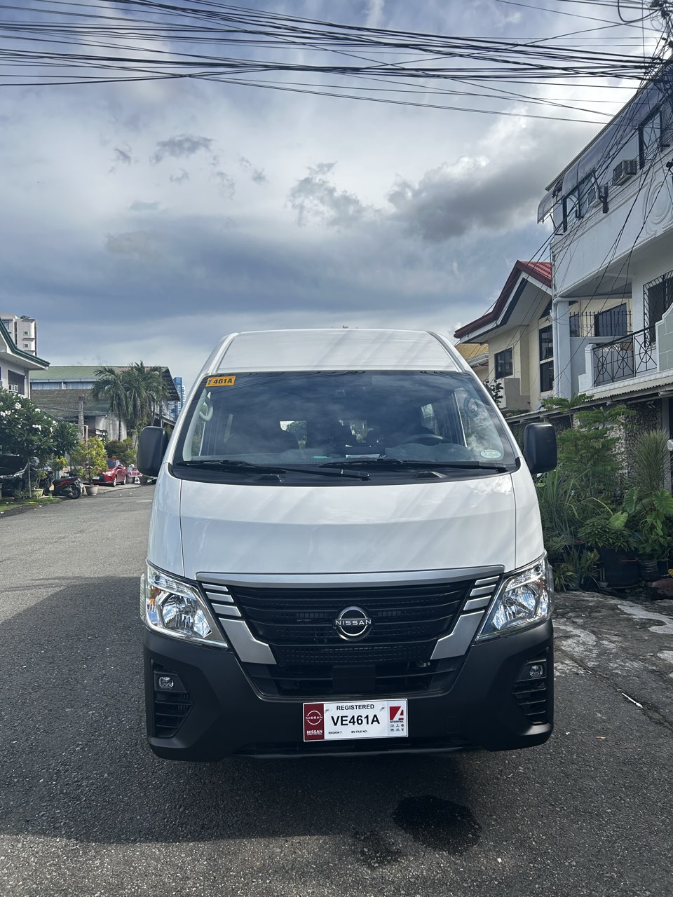 Nissan Urvan Highroof
